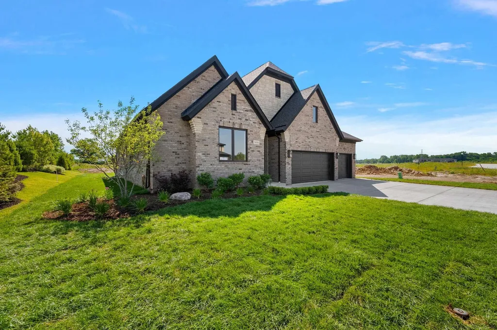 54946 Rose Terrace Drive Shelby Charter Township MI 48316