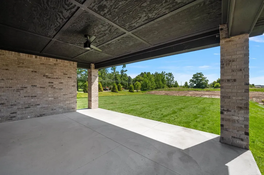 54946 Rose Terrace Drive Shelby Charter Township MI 48316