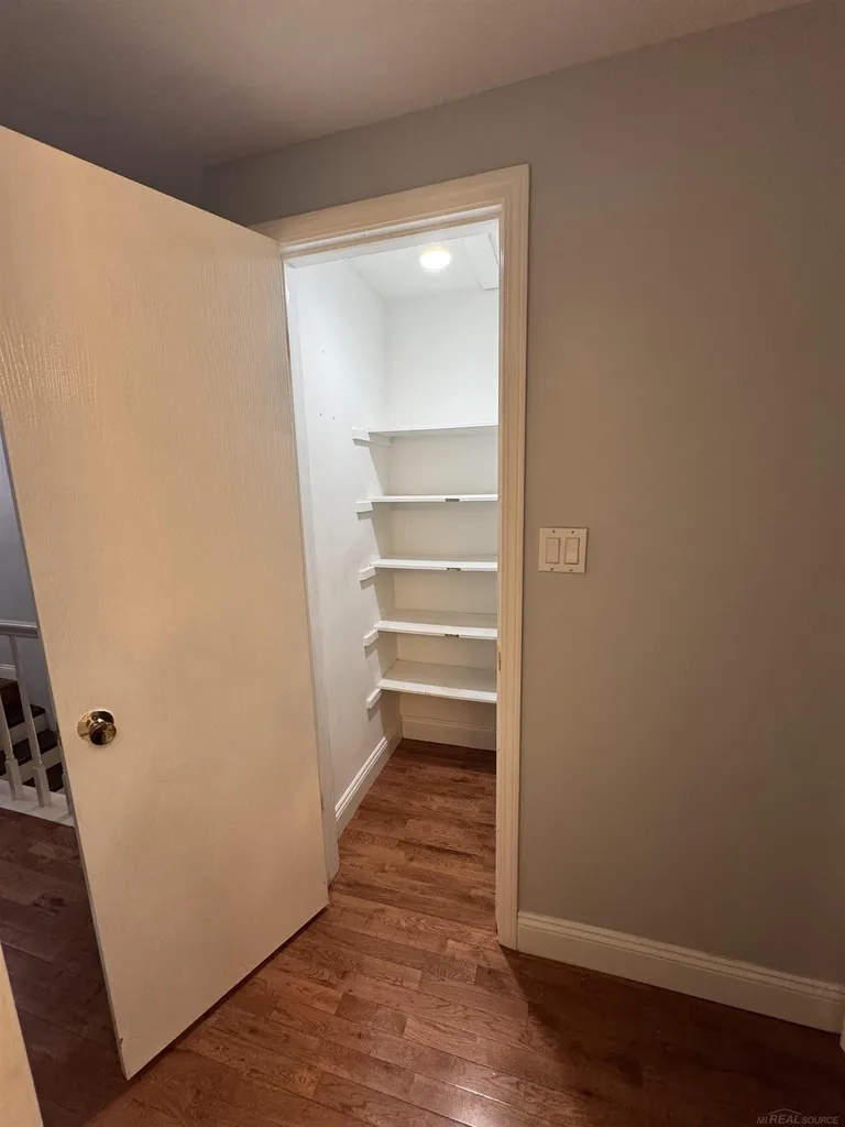 34711 Valley Forge Drive Farmington City MI 48331