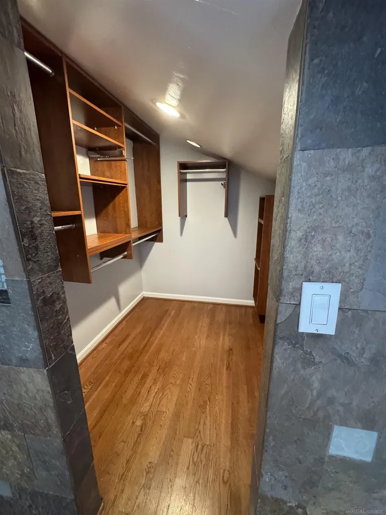34711 Valley Forge Drive Farmington City MI 48331