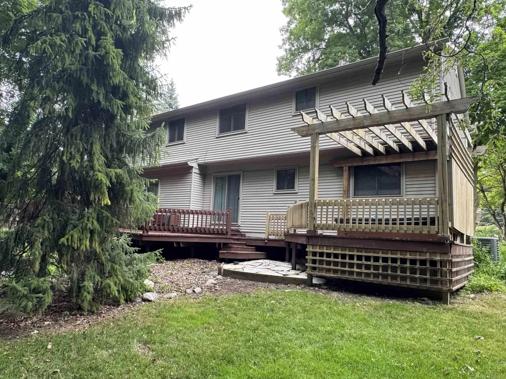 34711 Valley Forge Drive Farmington City MI 48331
