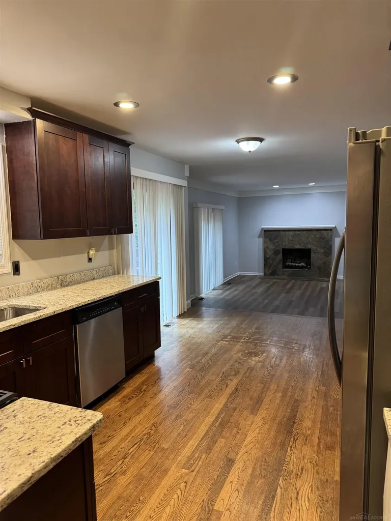 34711 Valley Forge Drive Farmington City MI 48331