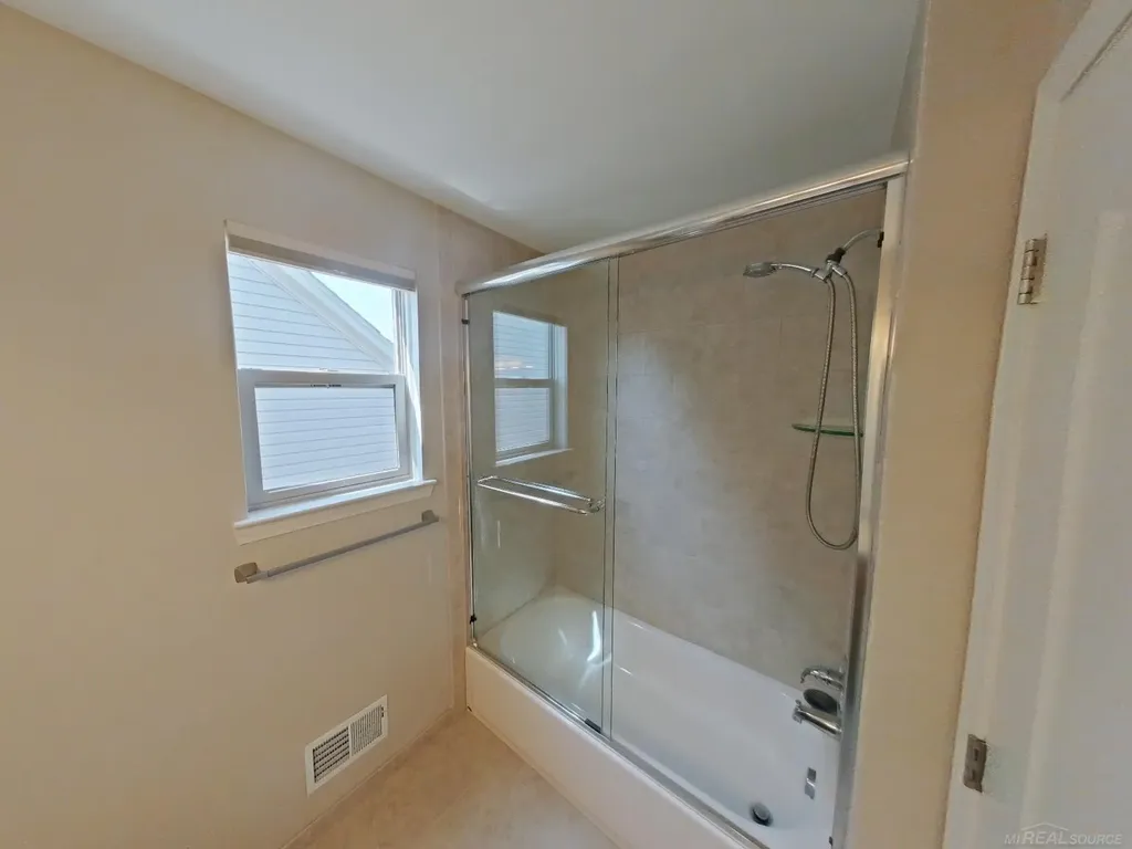 50041 Watling Street Shelby Charter Township MI 48317