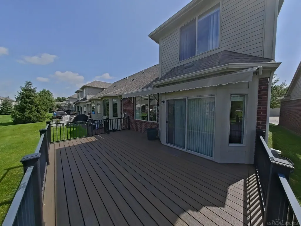 50041 Watling Street Shelby Charter Township MI 48317