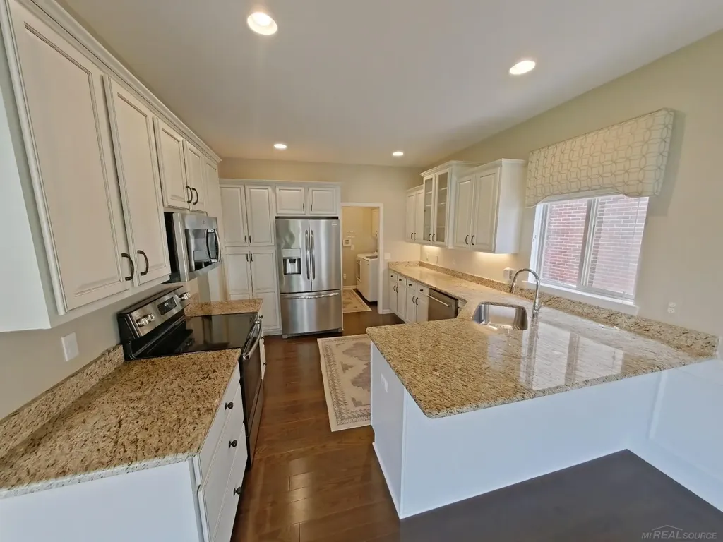 50041 Watling Street Shelby Charter Township MI 48317