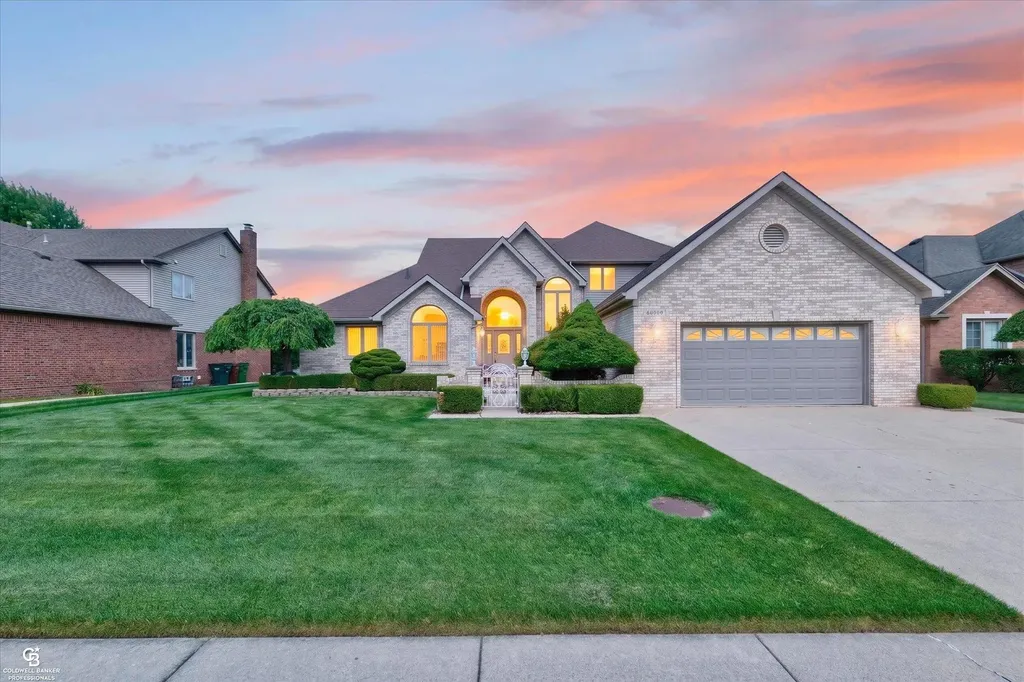 46640 Glen Pointe Drive Shelby Charter Township MI 48315