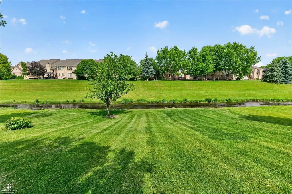 46640 Glen Pointe Drive Shelby Charter Township MI 48315