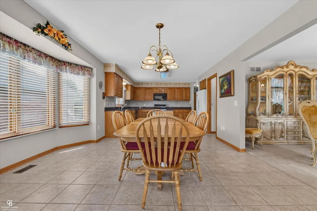 46640 Glen Pointe Drive Shelby Charter Township MI 48315