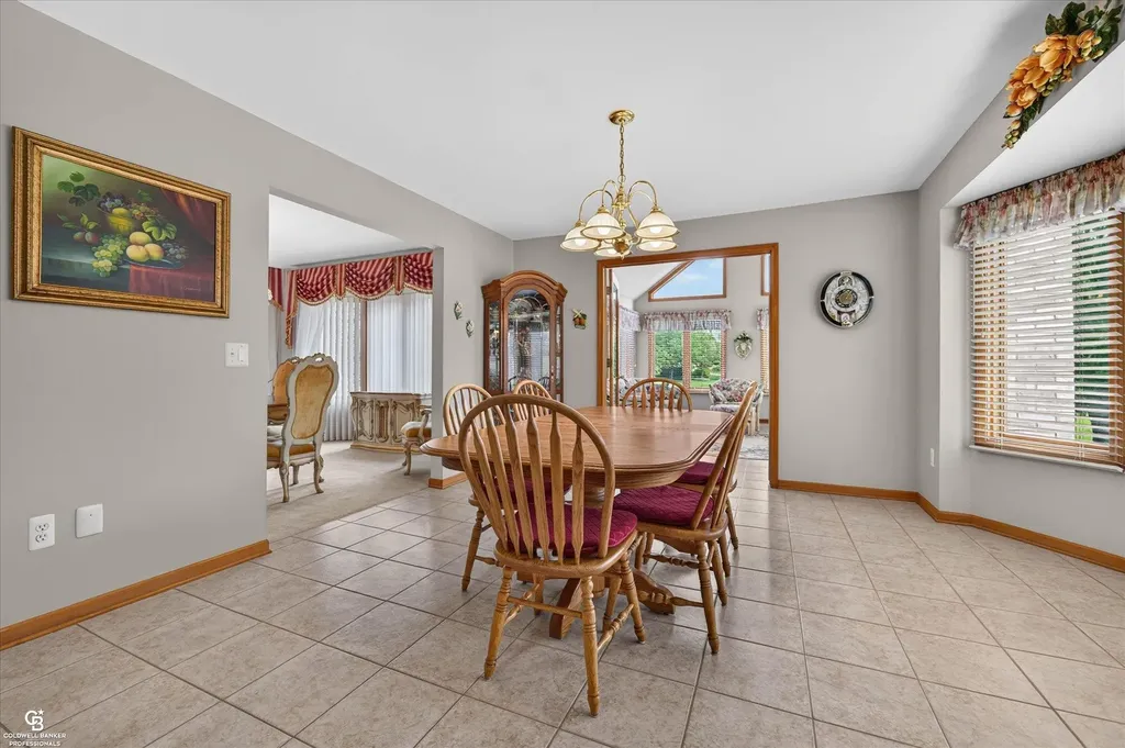 46640 Glen Pointe Drive Shelby Charter Township MI 48315