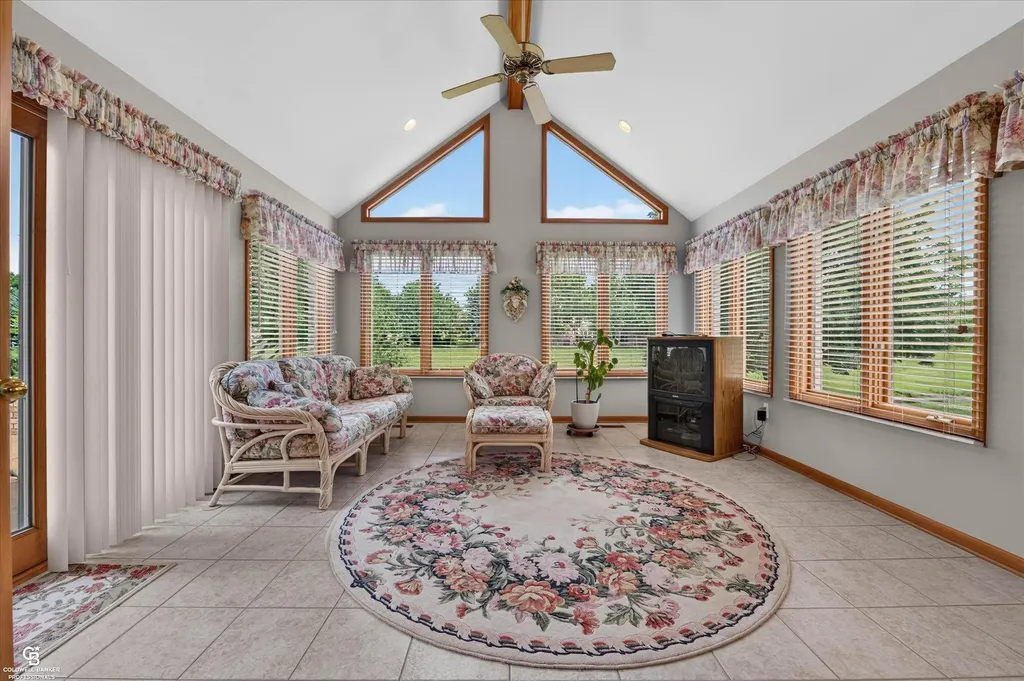 46640 Glen Pointe Drive Shelby Charter Township MI 48315