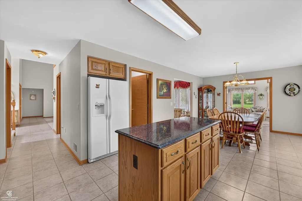 46640 Glen Pointe Drive Shelby Charter Township MI 48315