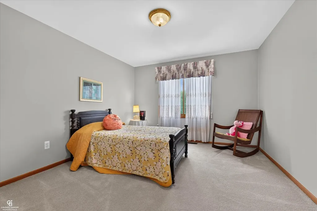 46640 Glen Pointe Drive Shelby Charter Township MI 48315