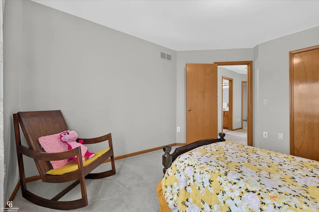 46640 Glen Pointe Drive Shelby Charter Township MI 48315