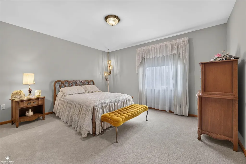 46640 Glen Pointe Drive Shelby Charter Township MI 48315