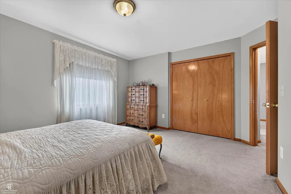 46640 Glen Pointe Drive Shelby Charter Township MI 48315