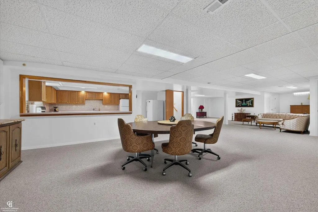 46640 Glen Pointe Drive Shelby Charter Township MI 48315