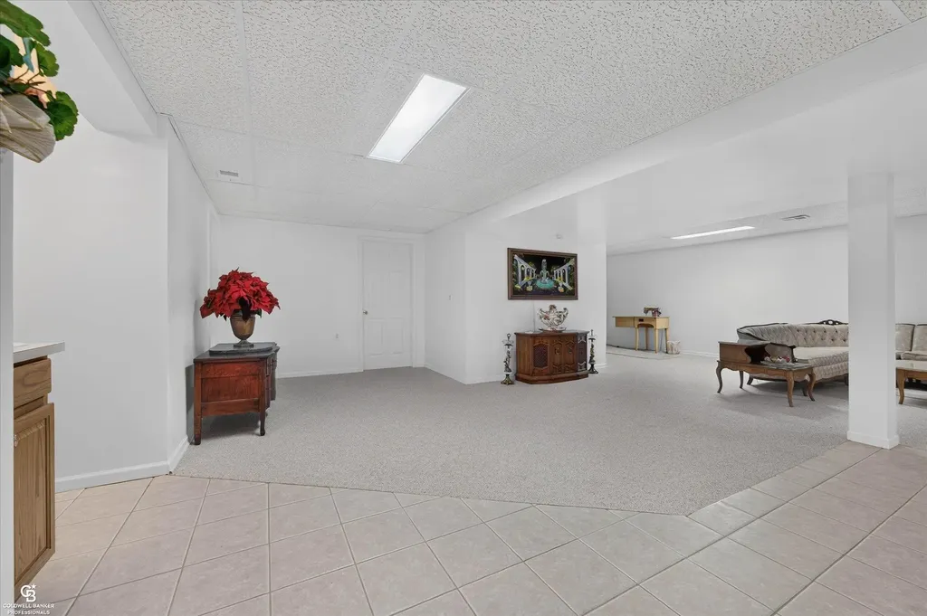 46640 Glen Pointe Drive Shelby Charter Township MI 48315