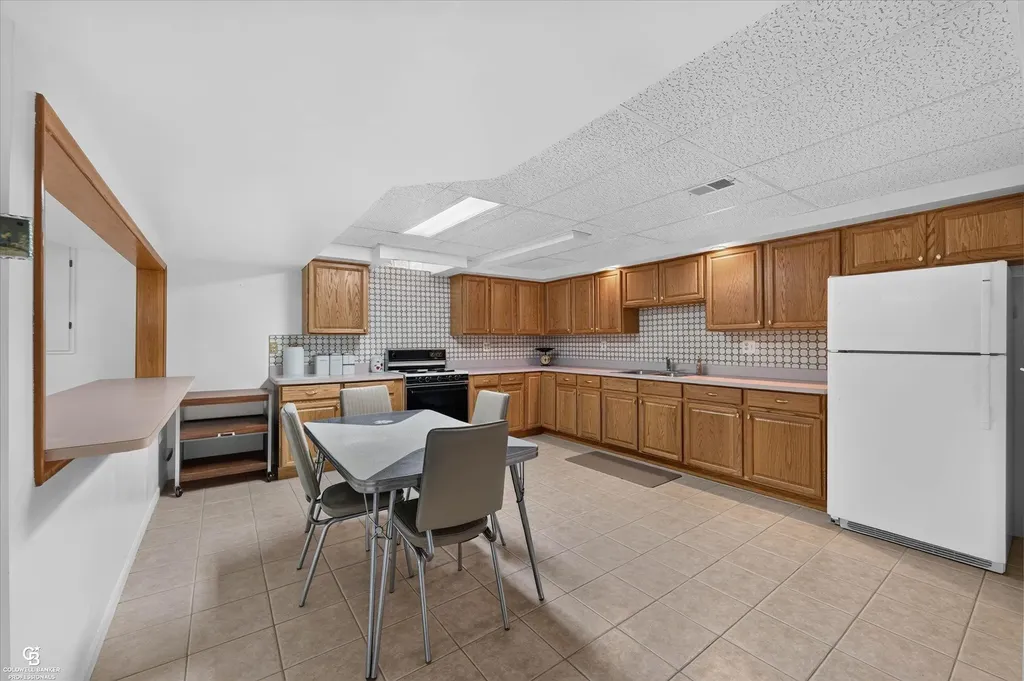46640 Glen Pointe Drive Shelby Charter Township MI 48315