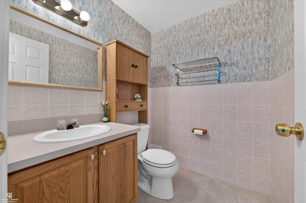 46640 Glen Pointe Drive Shelby Charter Township MI 48315
