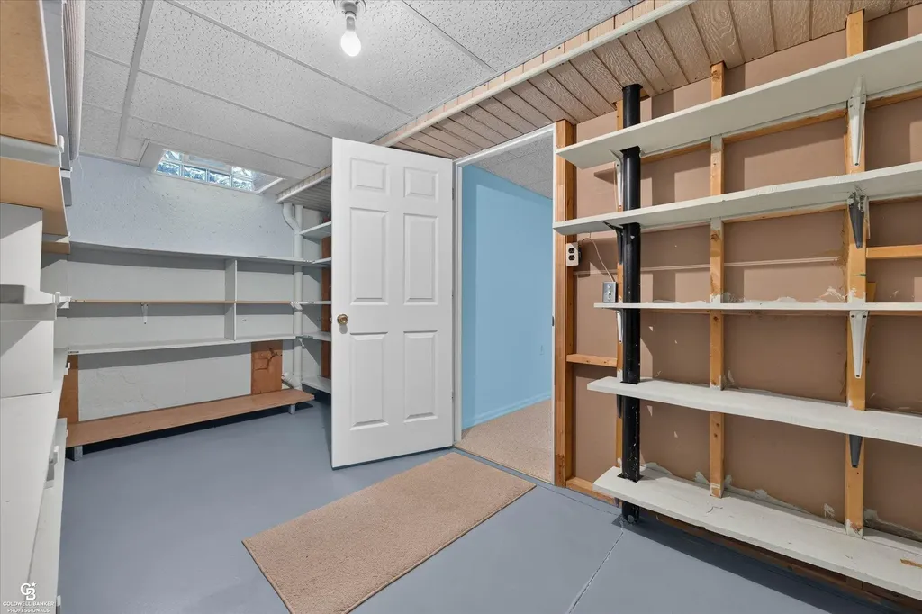 46640 Glen Pointe Drive Shelby Charter Township MI 48315
