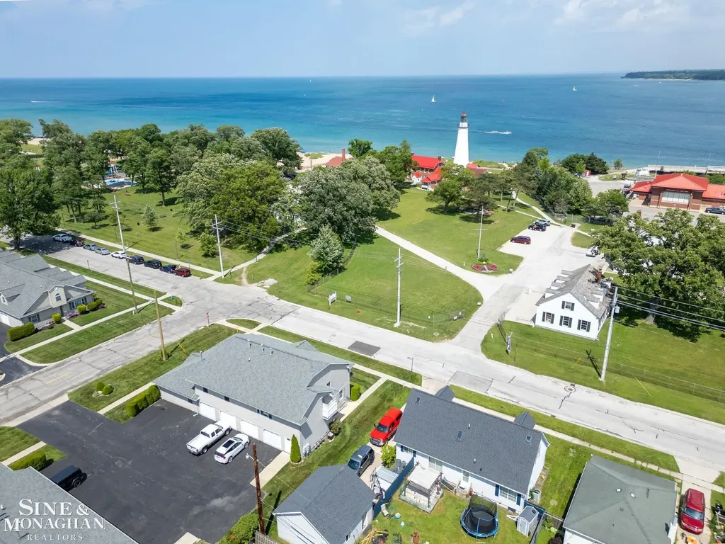 2731 Omar Street Port Huron City MI 48060