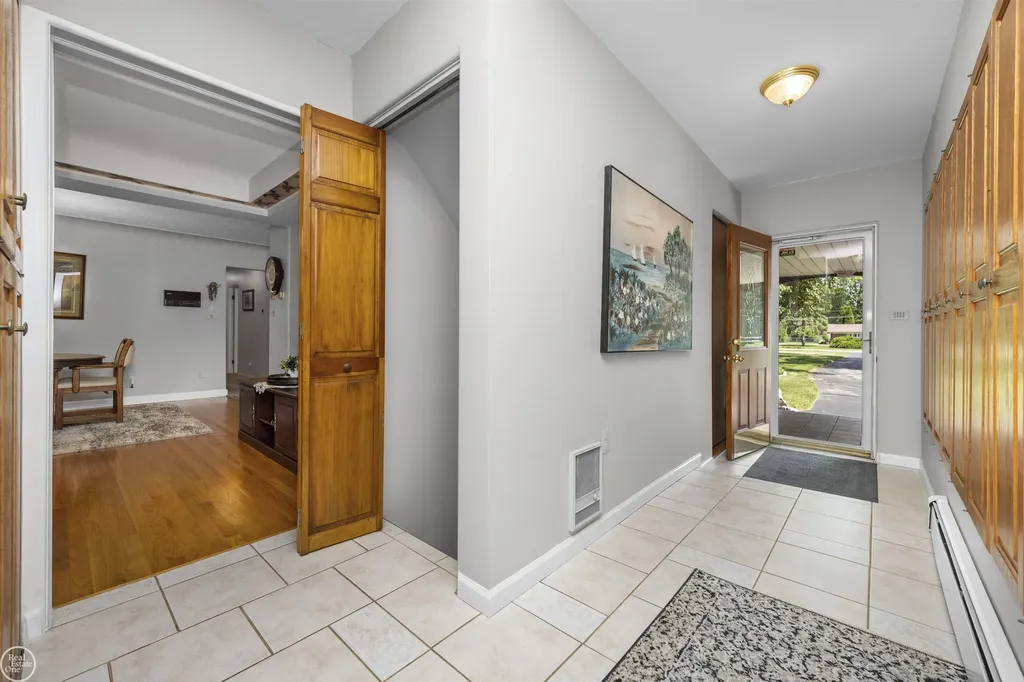 5248 Brookside Drive Shelby Charter Township MI 48316