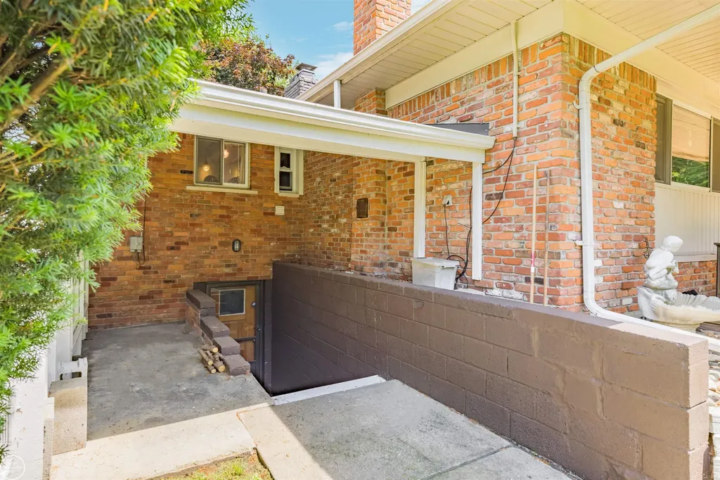 5248 Brookside Drive Shelby Charter Township MI 48316