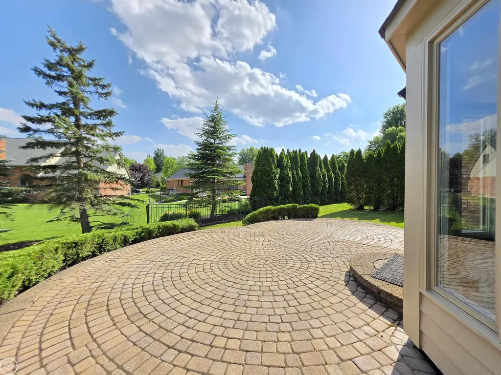 16794 Renee Drive Macomb Township MI 48042