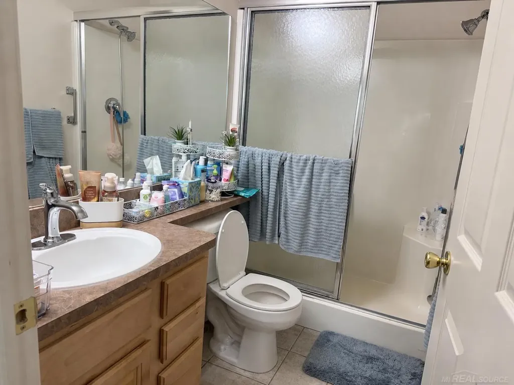 12215 Noonan Court Shelby Charter Township MI 48315