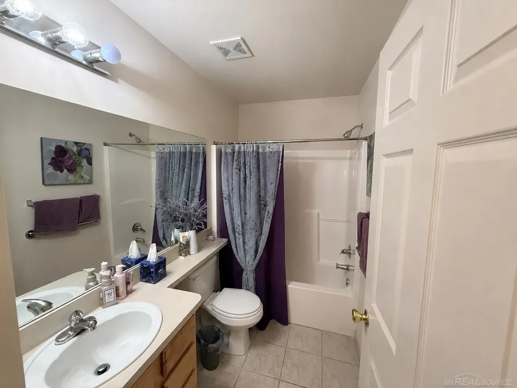 12215 Noonan Court Shelby Charter Township MI 48315