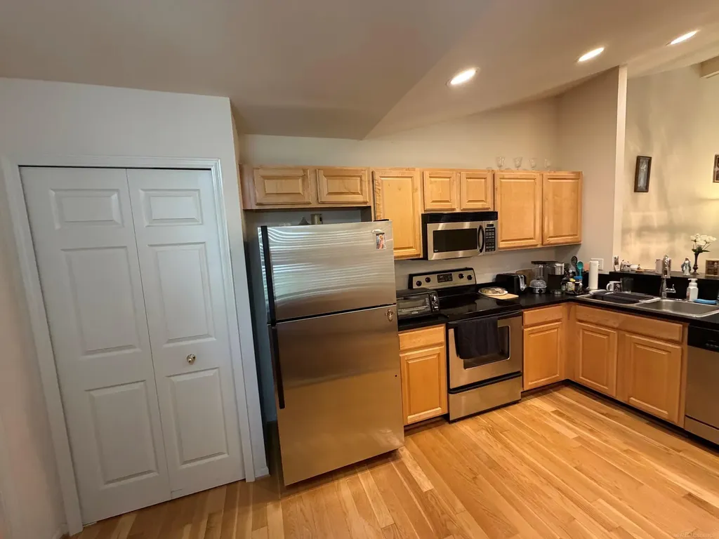 12215 Noonan Court Shelby Charter Township MI 48315