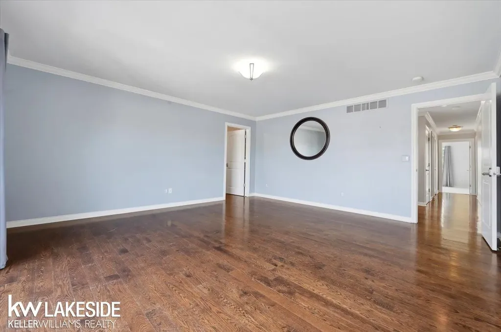 38823 E Archer Drive Harrison Charter Township MI 48045