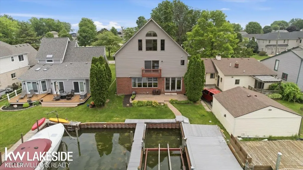 38823 E Archer Drive Harrison Charter Township MI 48045