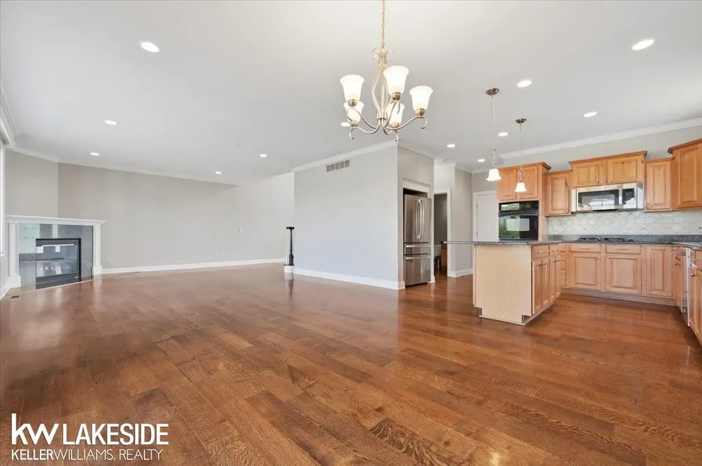 38823 E Archer Drive Harrison Charter Township MI 48045