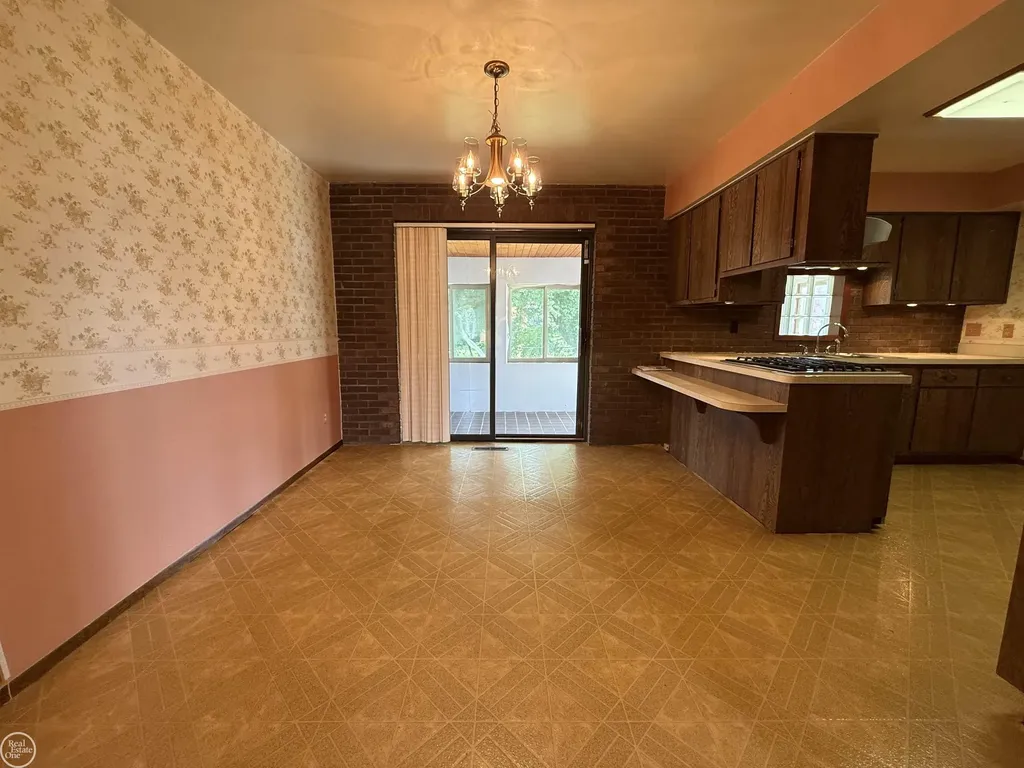 26250 South River Road Harrison Charter Township MI 48045
