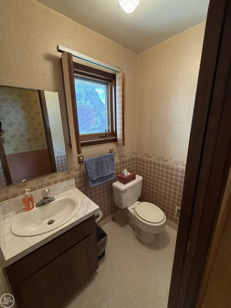 26250 South River Road Harrison Charter Township MI 48045