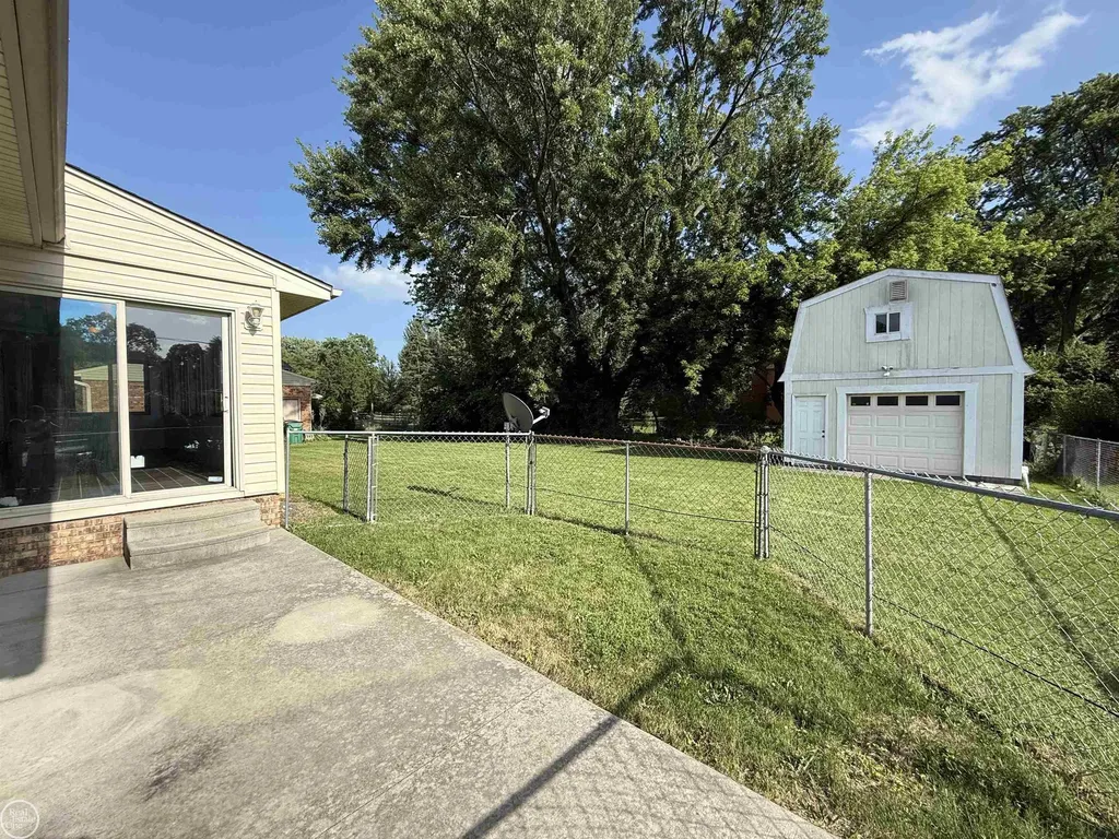 26250 South River Road Harrison Charter Township MI 48045