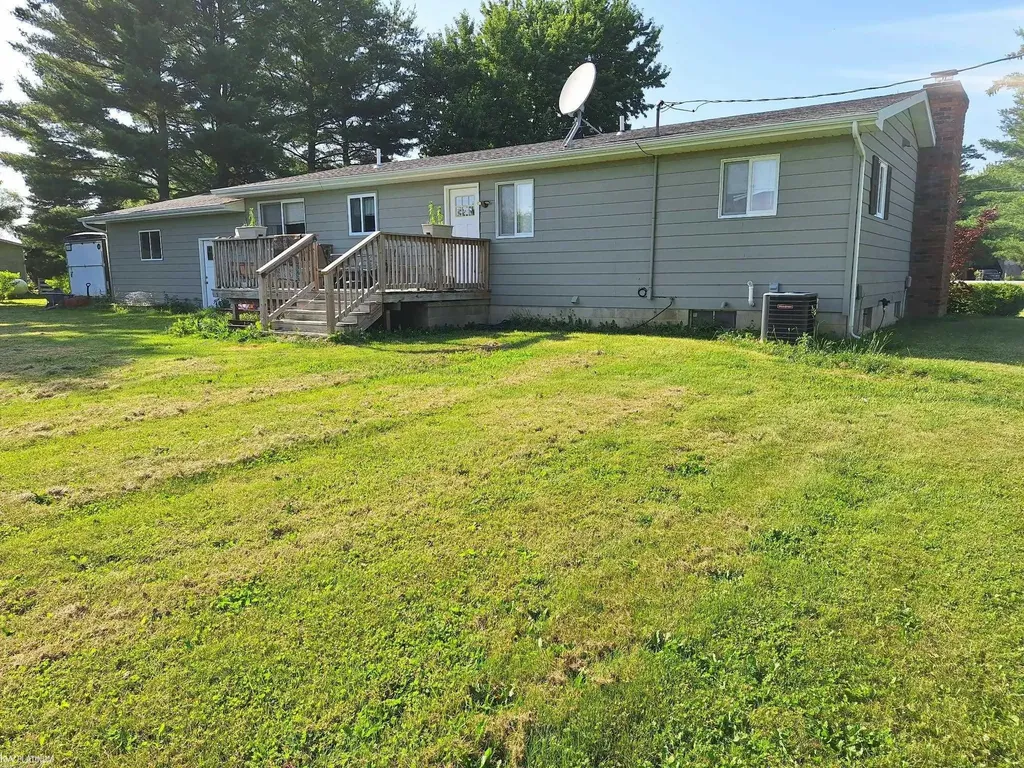 400 Frenchline Road Watertown Township MI 48471