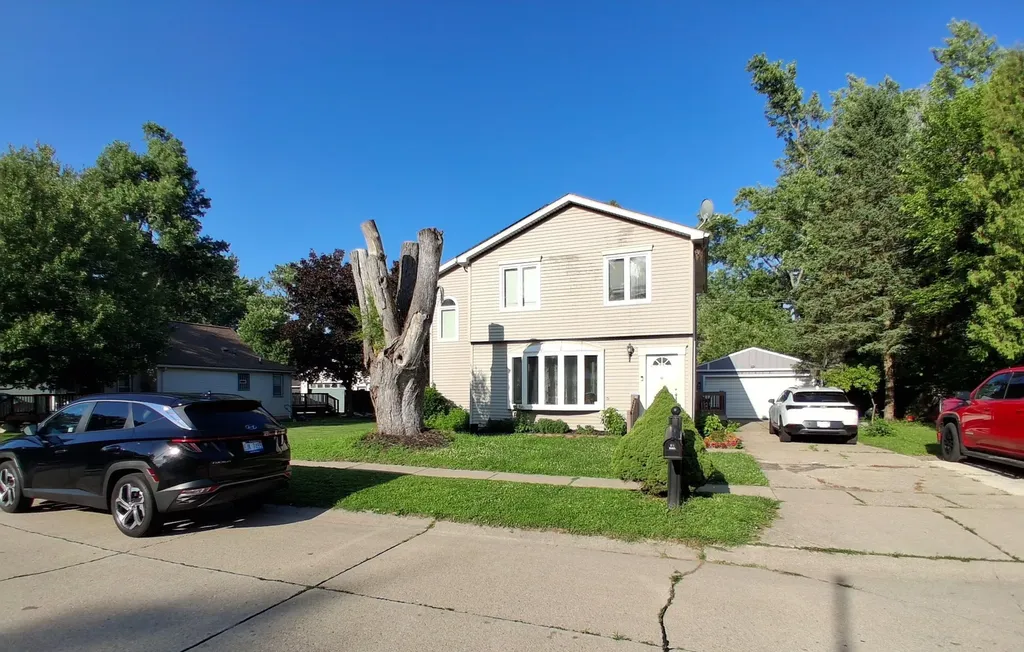 21812 Albion Avenue Farmington Hills City MI 48336