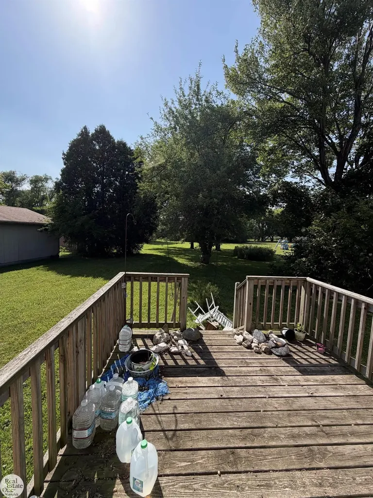 8164 River Road Cottrellville Township MI 48039