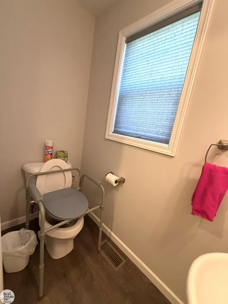 8164 River Road Cottrellville Township MI 48039