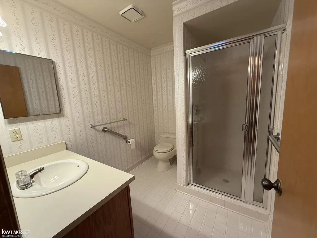 41075 Donna Drive Clinton Charter Township MI 48038