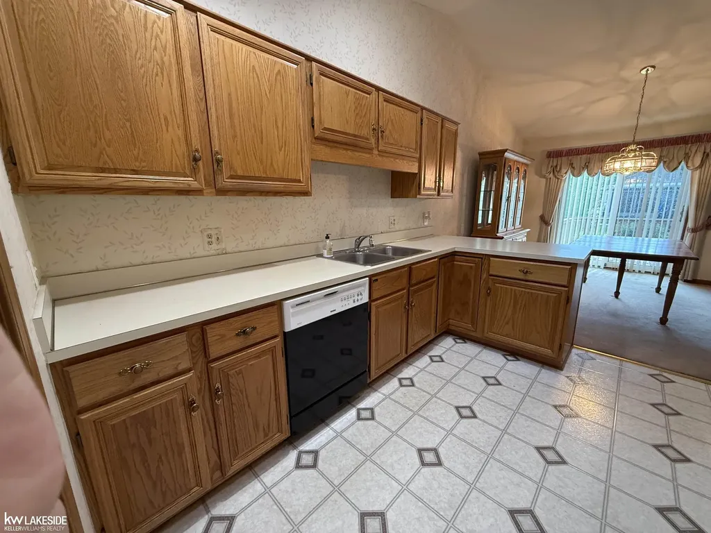 41075 Donna Drive Clinton Charter Township MI 48038