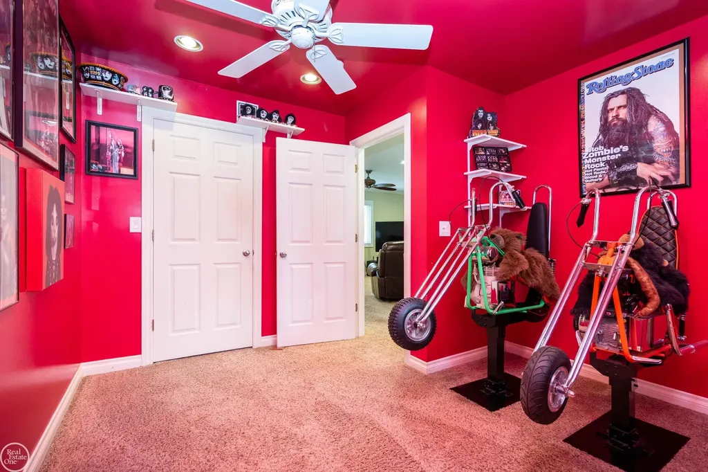 39745 Sylvia Street Harrison Charter Township MI 48045
