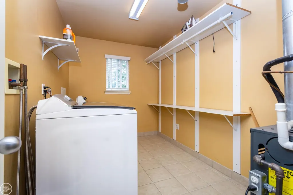 39745 Sylvia Street Harrison Charter Township MI 48045