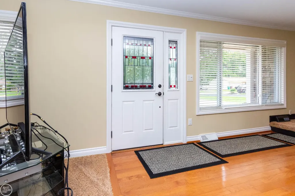 39745 Sylvia Street Harrison Charter Township MI 48045