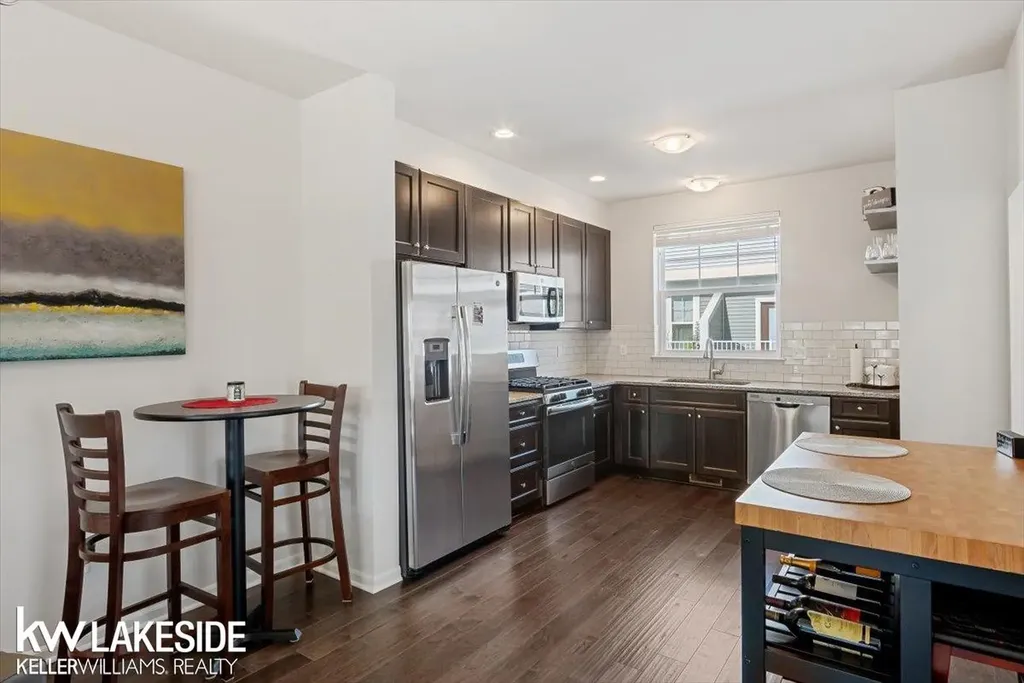 368 Glendale Lane Ferndale City MI 48220