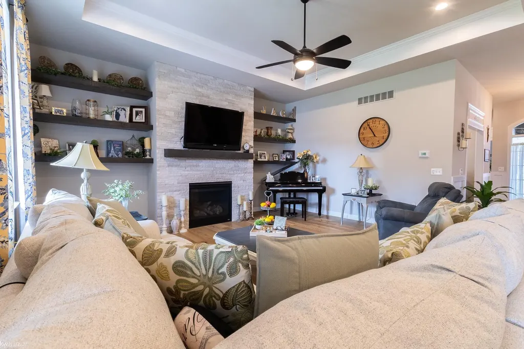53130 Westwood Park Drive Shelby Charter Township MI 48316
