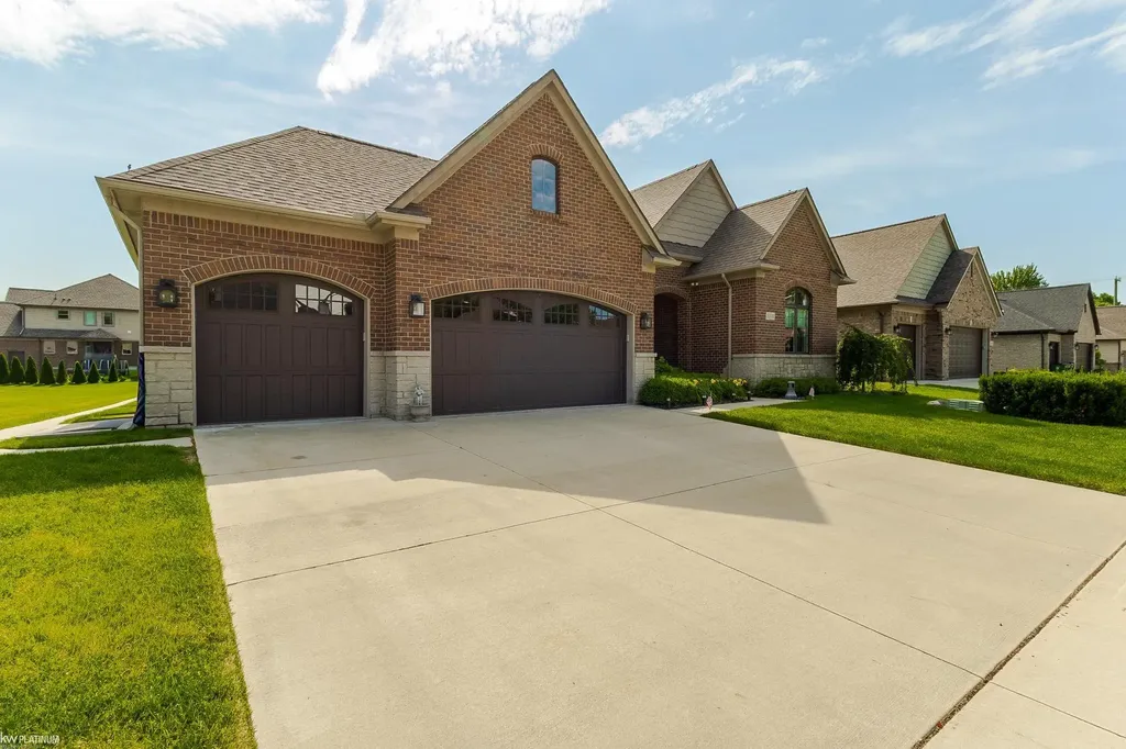 53130 Westwood Park Drive Shelby Charter Township MI 48316