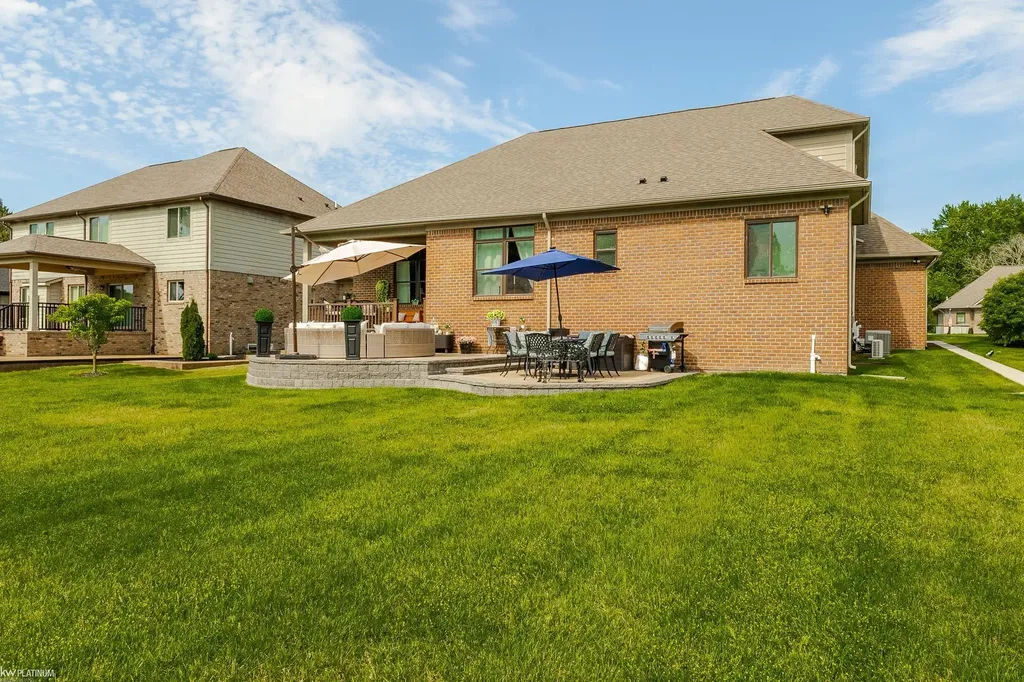 53130 Westwood Park Drive Shelby Charter Township MI 48316